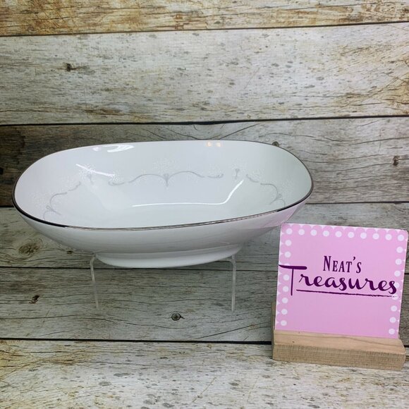 Noritake WHITEBROOK White Flowers Gray Scroll Porcelain Oval 9" Serving Bowl - Picture 1 of 9